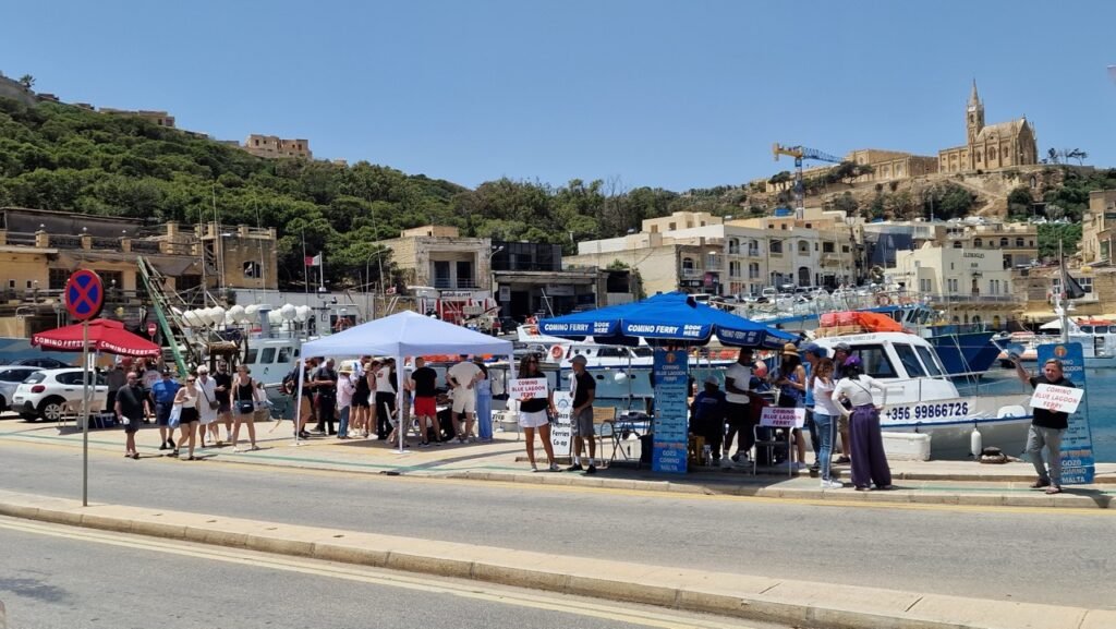 Comino kirándulás szervezúk Gozo szigetén